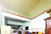 NHÀ MẶT TIỀN ĐƯỜNG NHỰA HUỲNH THỊ MÀI - GẦN CHỢ NHỎ TÂN HIỆP - VỪA Ở VỪA KINH DOANH. Chỉ 3,25 tỷ.